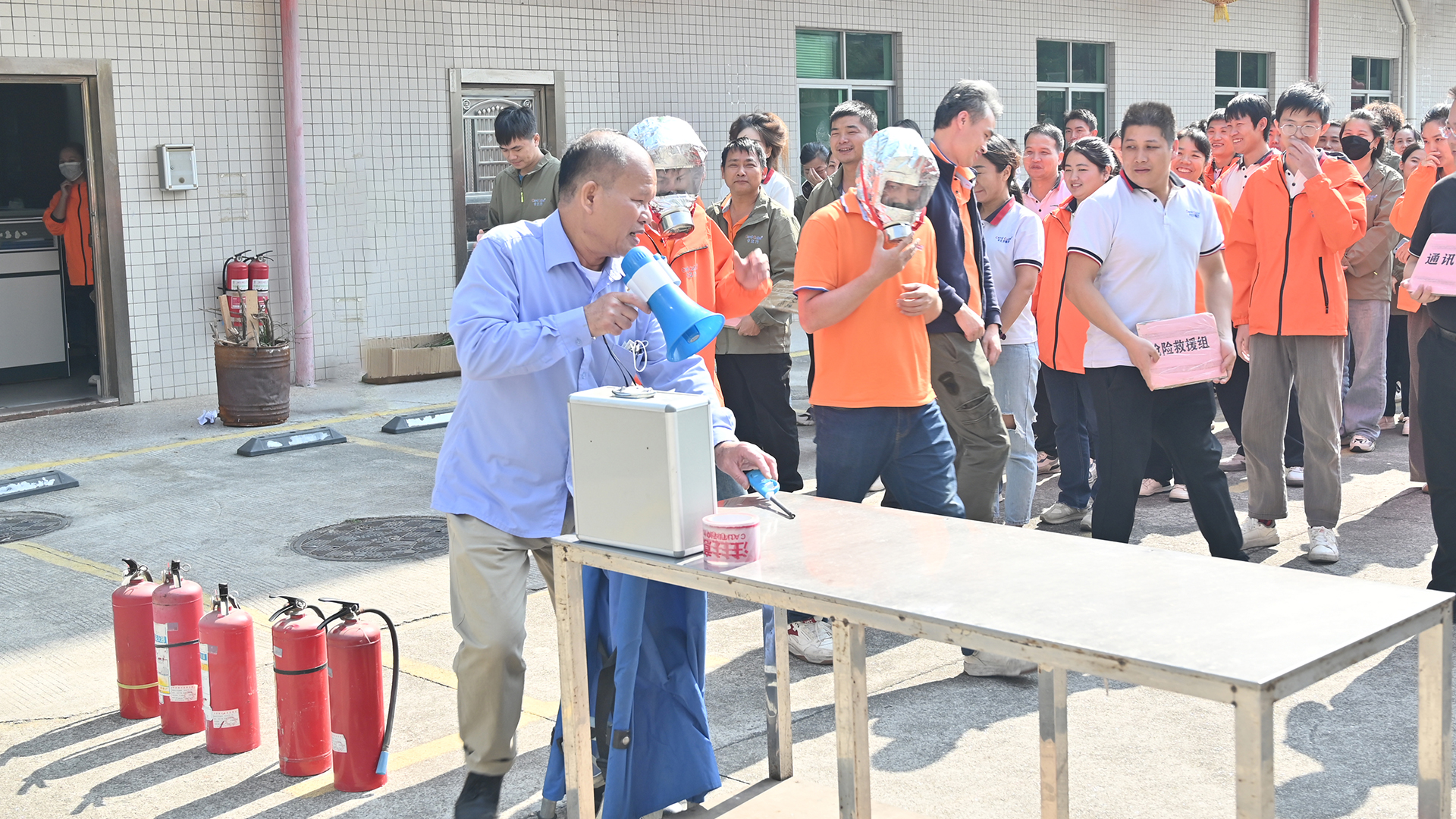 以練筑防，安全同行！卡立方集團RFID智能卡定制工廠開展消防演練