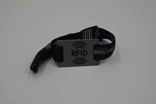 和信達為醫院提供感應式IC醫院就診卡，好處多