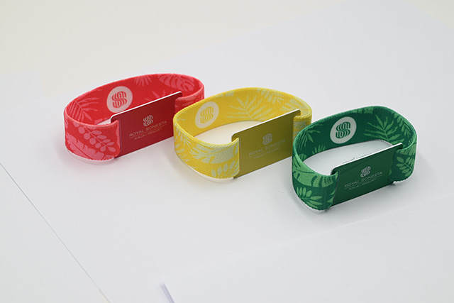 淺談銀行卡的更新換代，我們如何看待滴膠卡