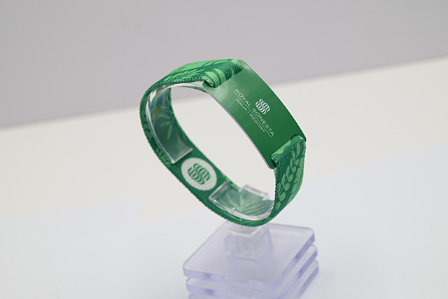 目前醫院使用哪幾種類型的就診卡呢？